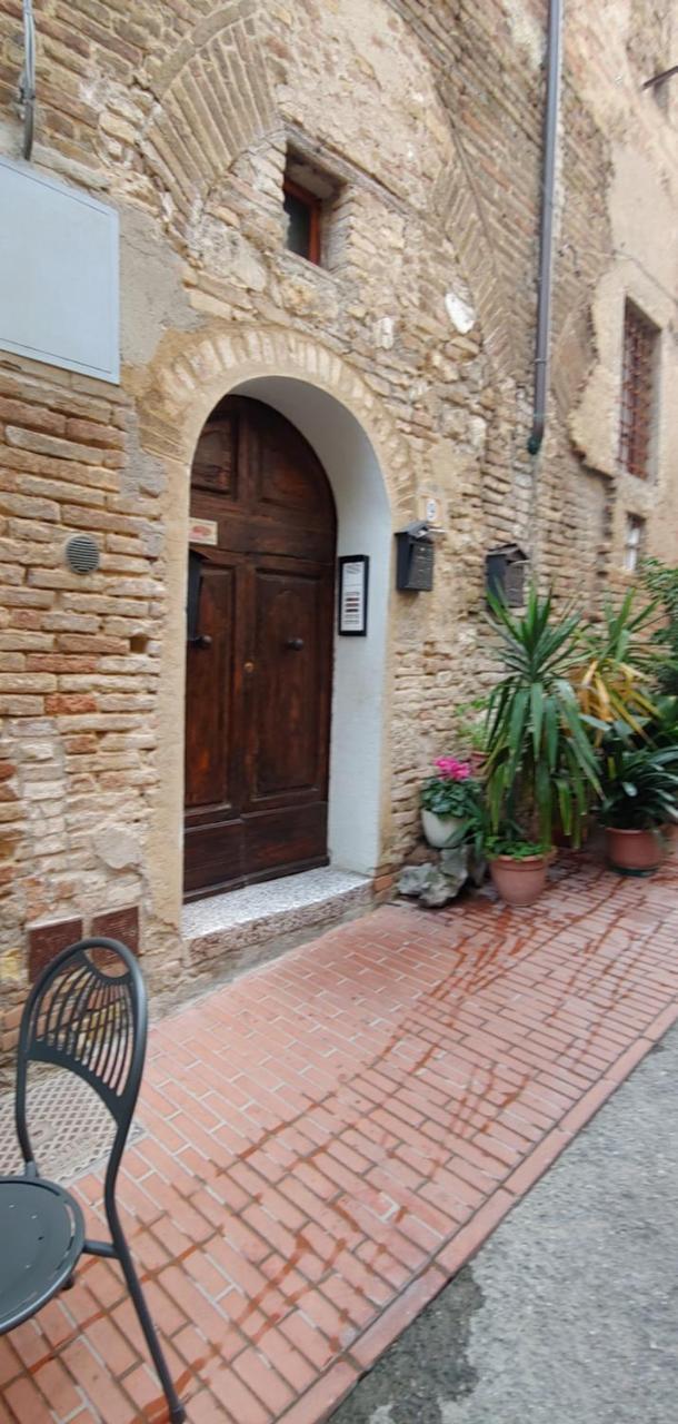 B&B Le Undici Lune San Gimignano Extérieur photo