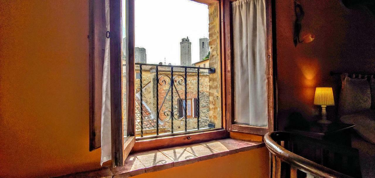 B&B Le Undici Lune San Gimignano Extérieur photo